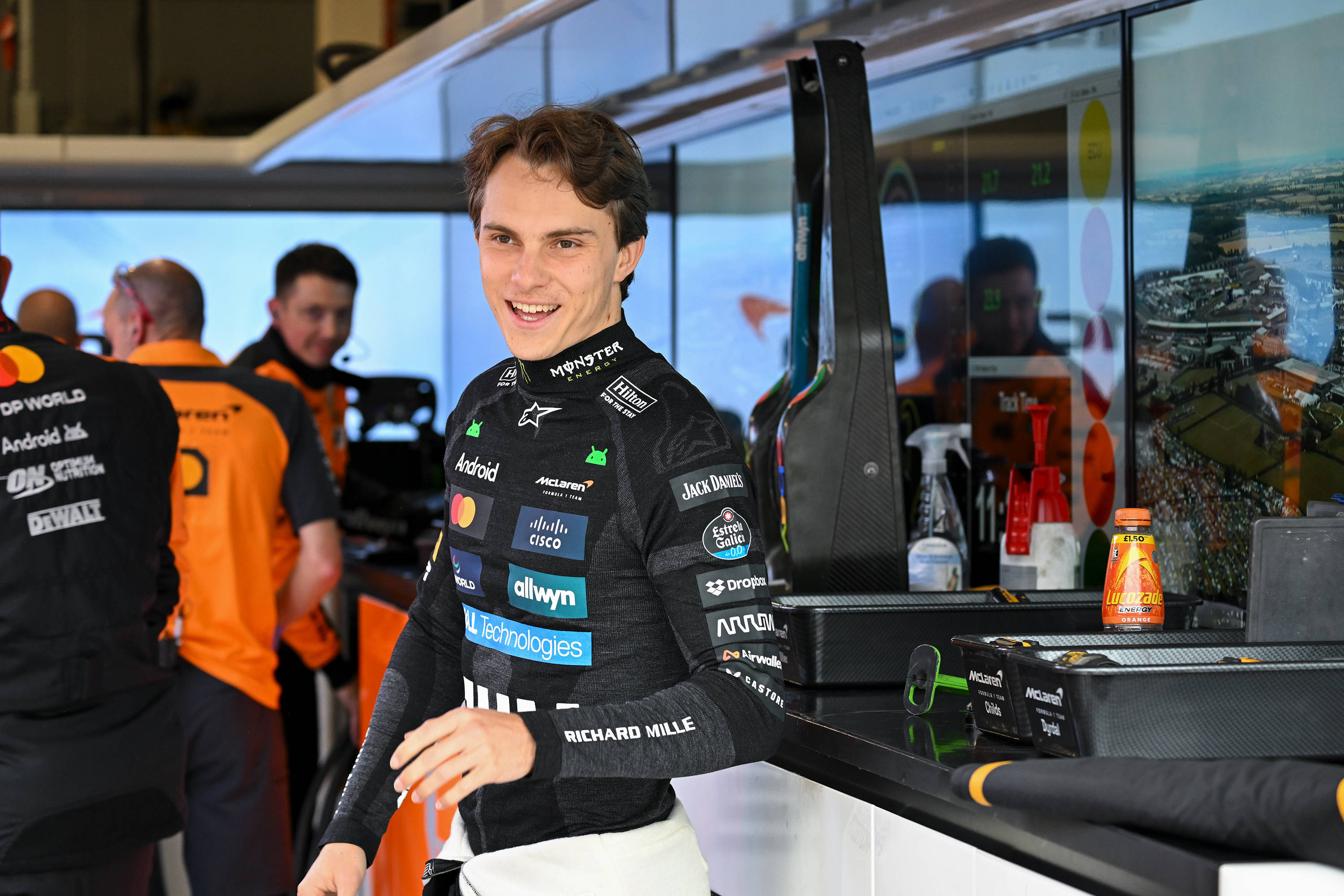 索伯车队绝杀威廉姆斯，皮亚斯特里高光表现的简单介绍