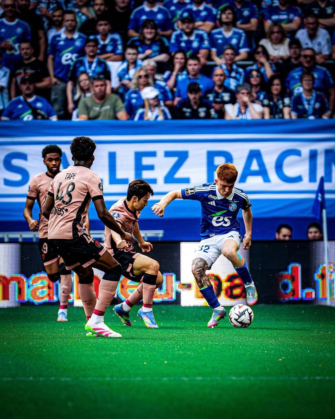 威廉姆斯完胜法拉利,拉塞尔点燃赛场 威廉姆斯完胜法拉利,拉塞尔点燃赛场