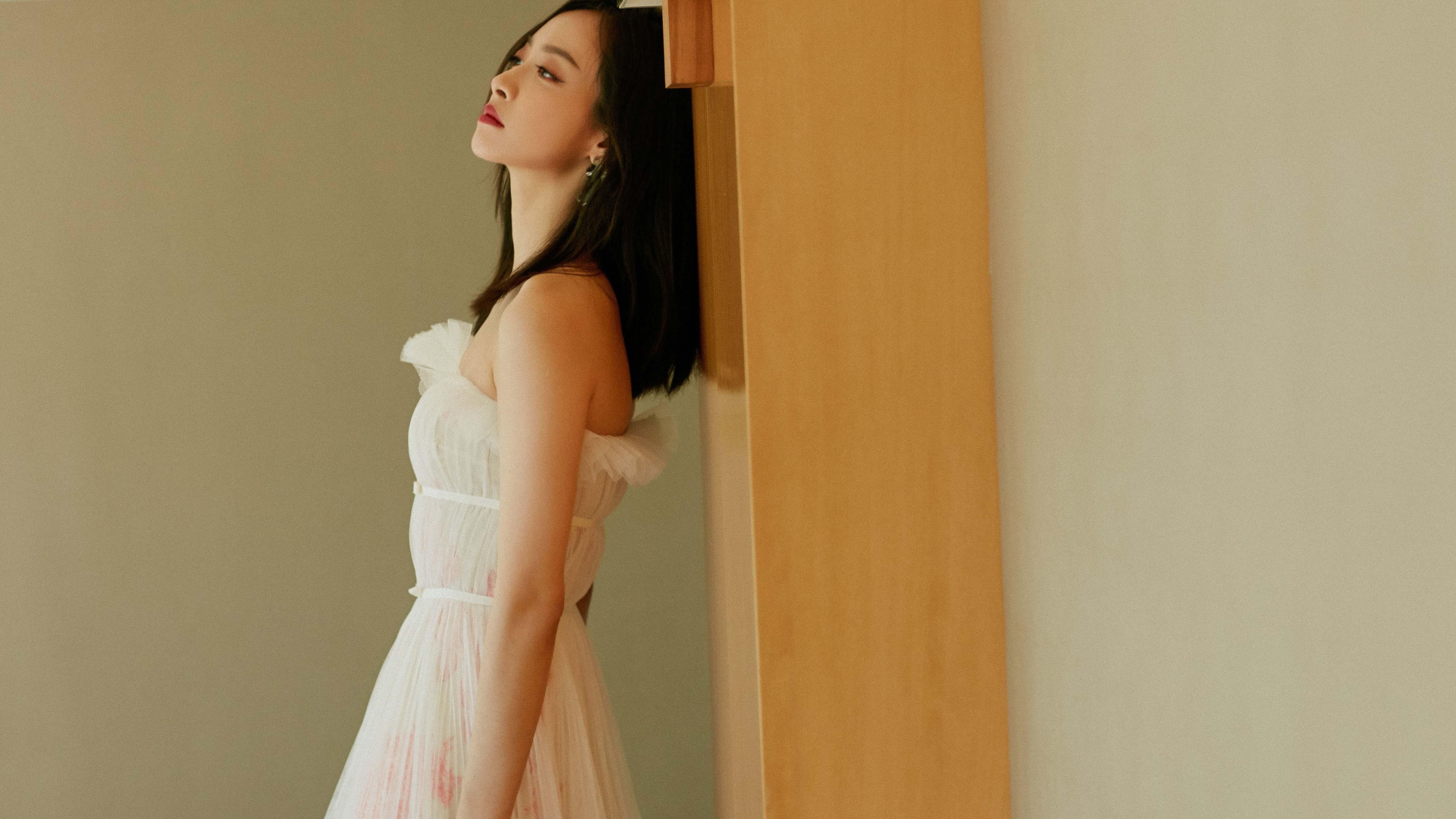 当布伦森式的爆发遇上广东队的铁血节奏，两个篮球世界的碰撞与思考