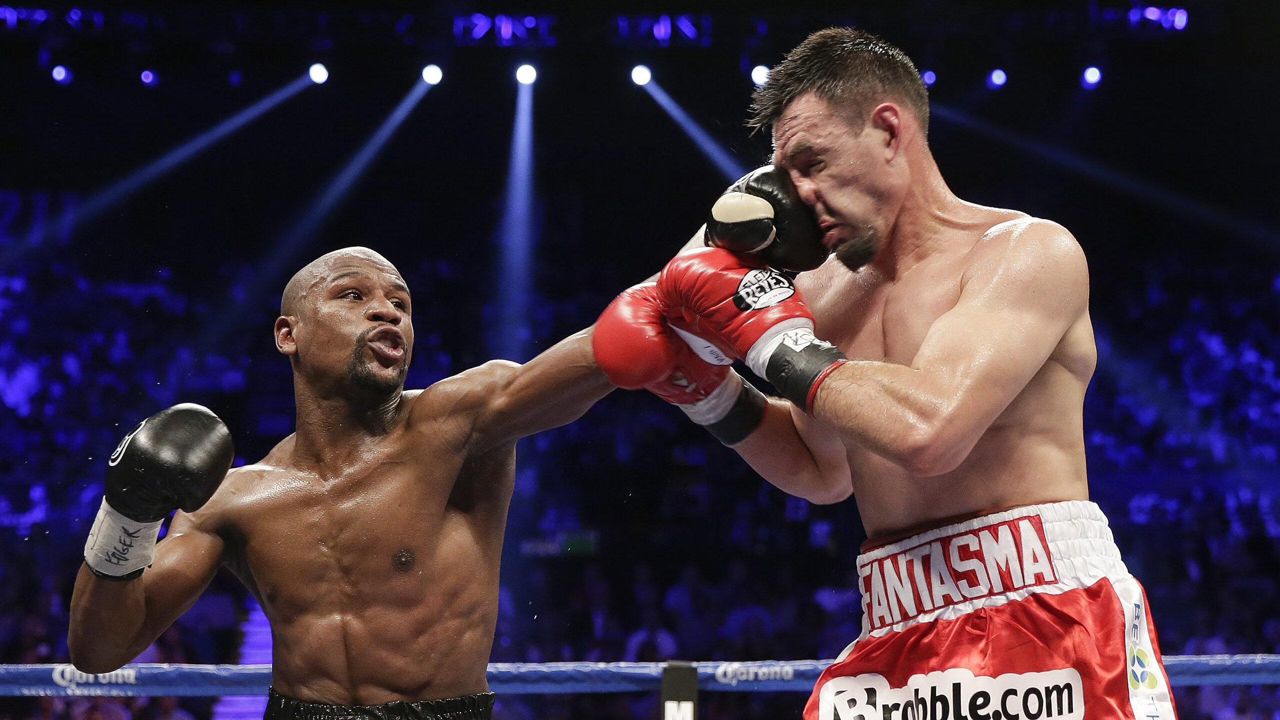 末节惊雷！霍勒迪连飙关键球撕开防线，活塞主场力擒老鹰止颓势